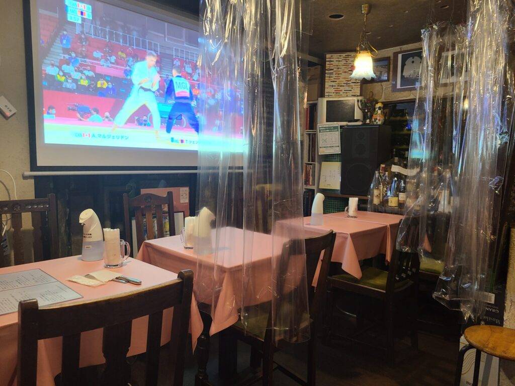 オステリアボーノ店内画像2
